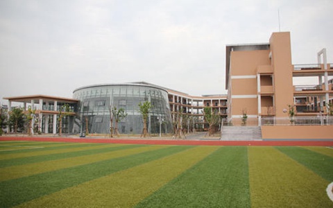 成都市建筑职业中专学校房地产营销与管理专业