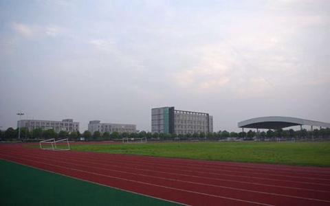邛崃职业高级中学食品生物工艺专业